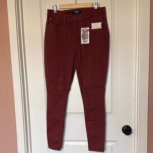 Levi's Denizen High Rise Super Skinny Jeans